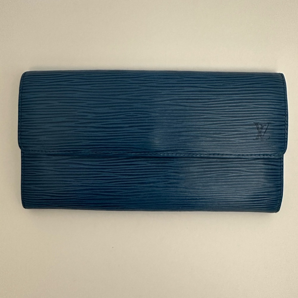 LV Epi Long Wallet